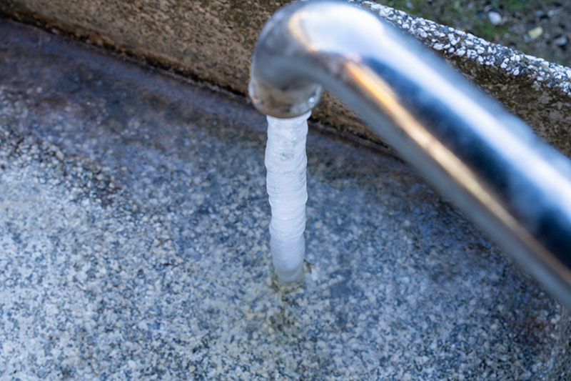 Early Signs of Frozen Pipes Triguard Restoration